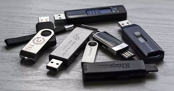 Come riparare una chiavetta USB RAW?
